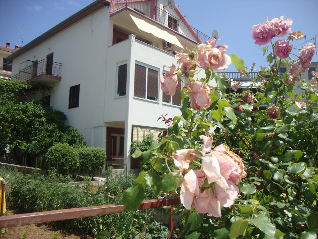 ילסה Apartments Rubinic מראה חיצוני תמונה